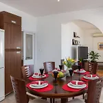 Doa - With Lovely Terrace & Sea View Apartman