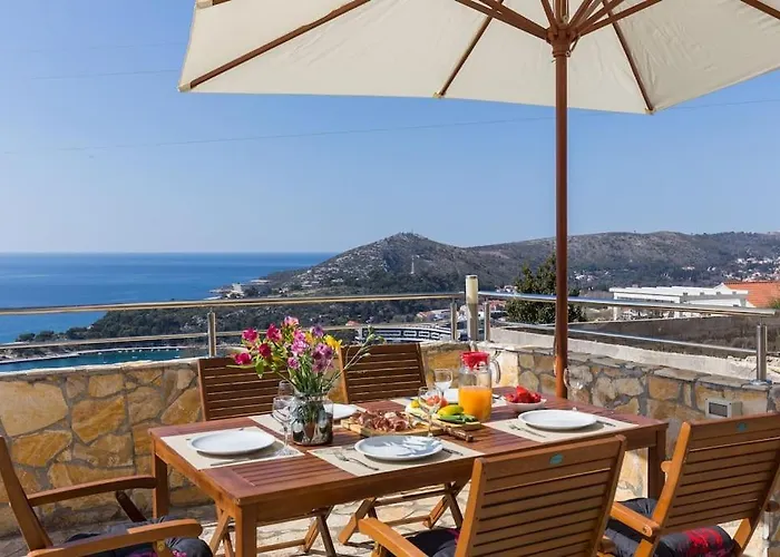 Apartment Doa - With Lovely Terrace & Sea View Mlini