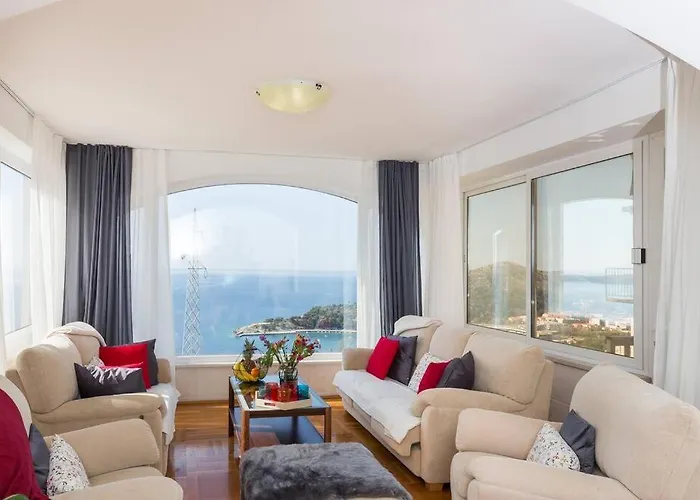 Doa - With Lovely Terrace & Sea View Mlini