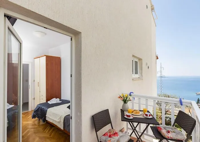 Doa - With Lovely Terrace & Sea View Appartement Mlini