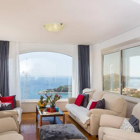 Doa - With Lovely Terrace & Sea View Mlini