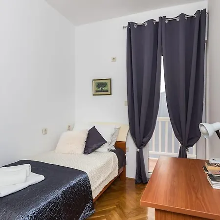 Doa - With Lovely Terrace & Sea View Appartamento Mlini