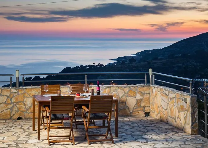 Doa - With Lovely Terrace & Sea View * 米利尼