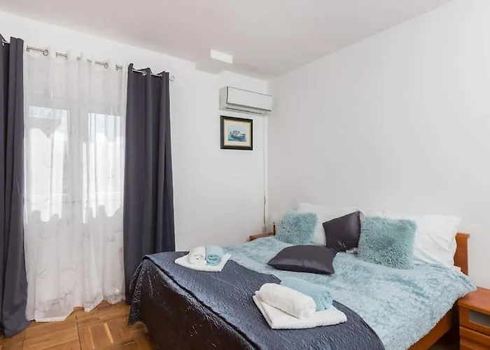 Apartament Doa - With Lovely Terrace & Sea View Mlini