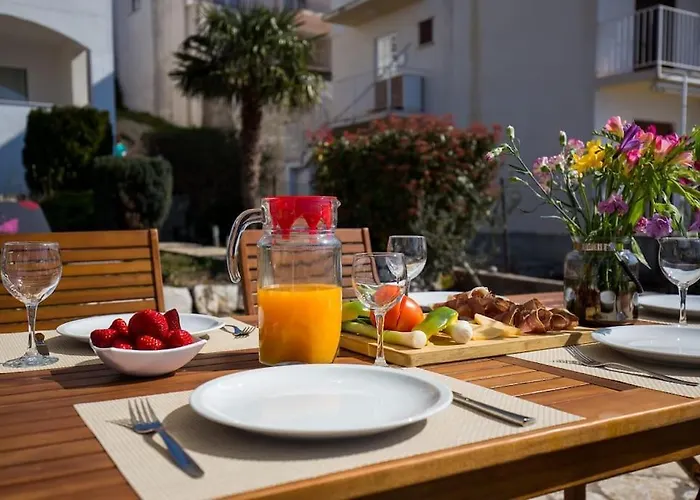 Doa - With Lovely Terrace & Sea View Apartament Mlini